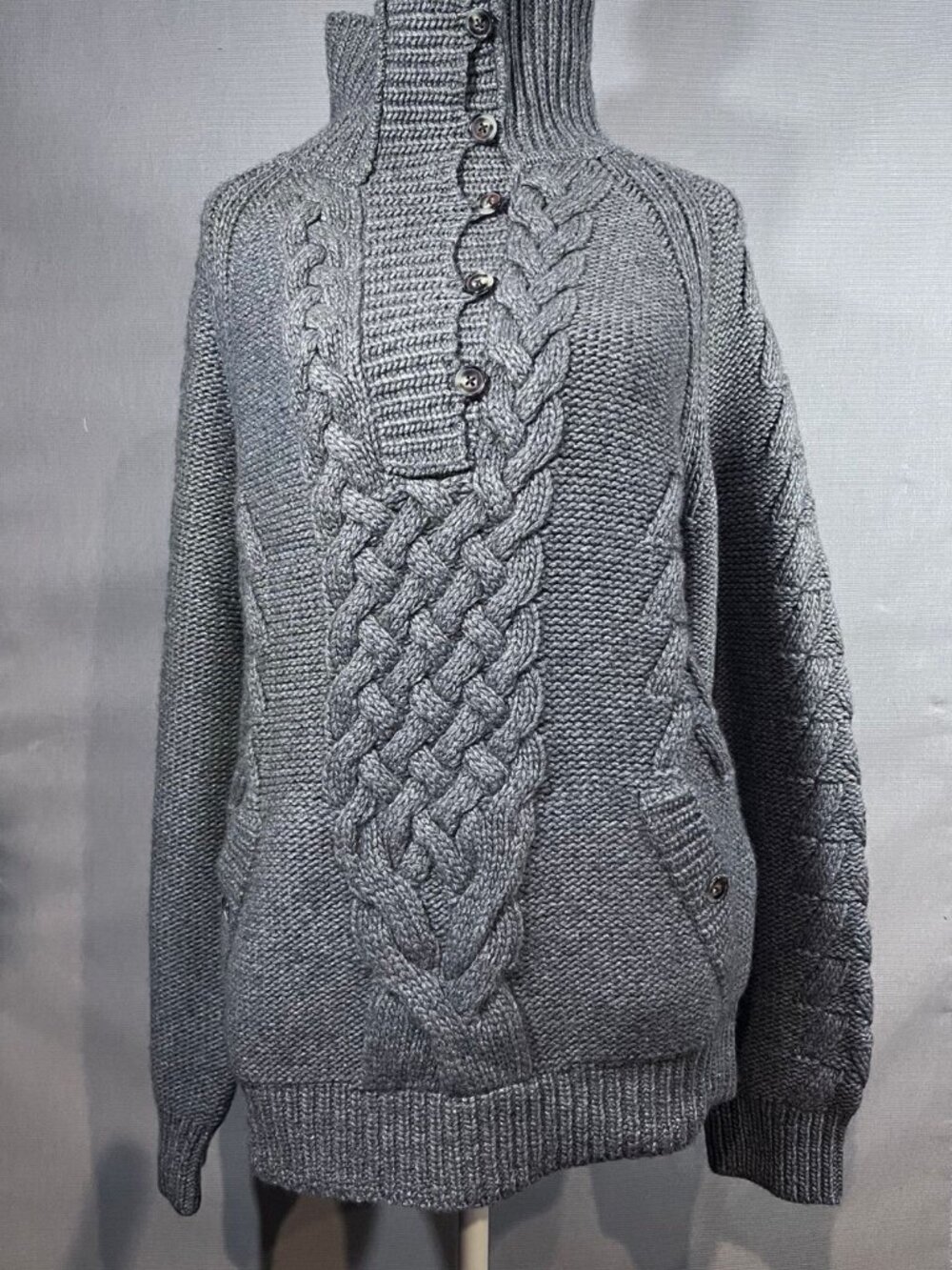 Faconnable Woman’s Sweater Grey Sz L, NWT